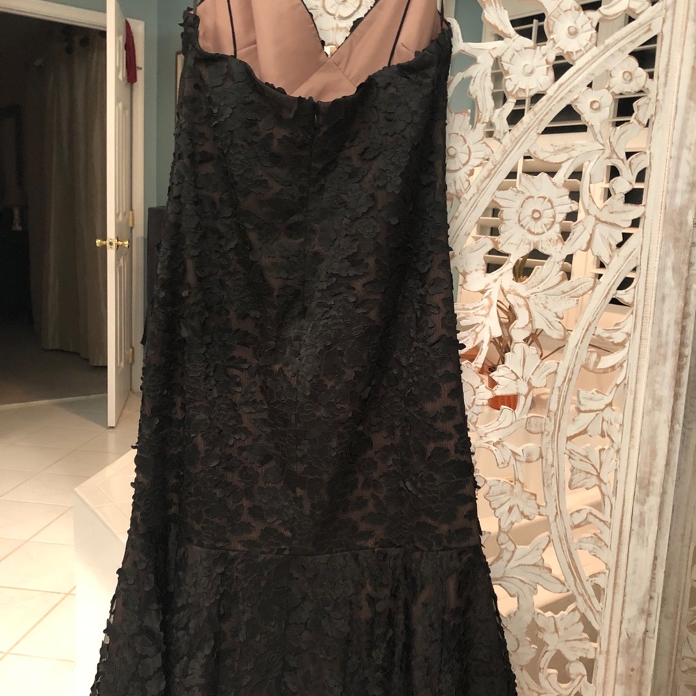 Vera Wang Women's 3D Floral Applique Slip Dress 10 - Picture 6 of 7